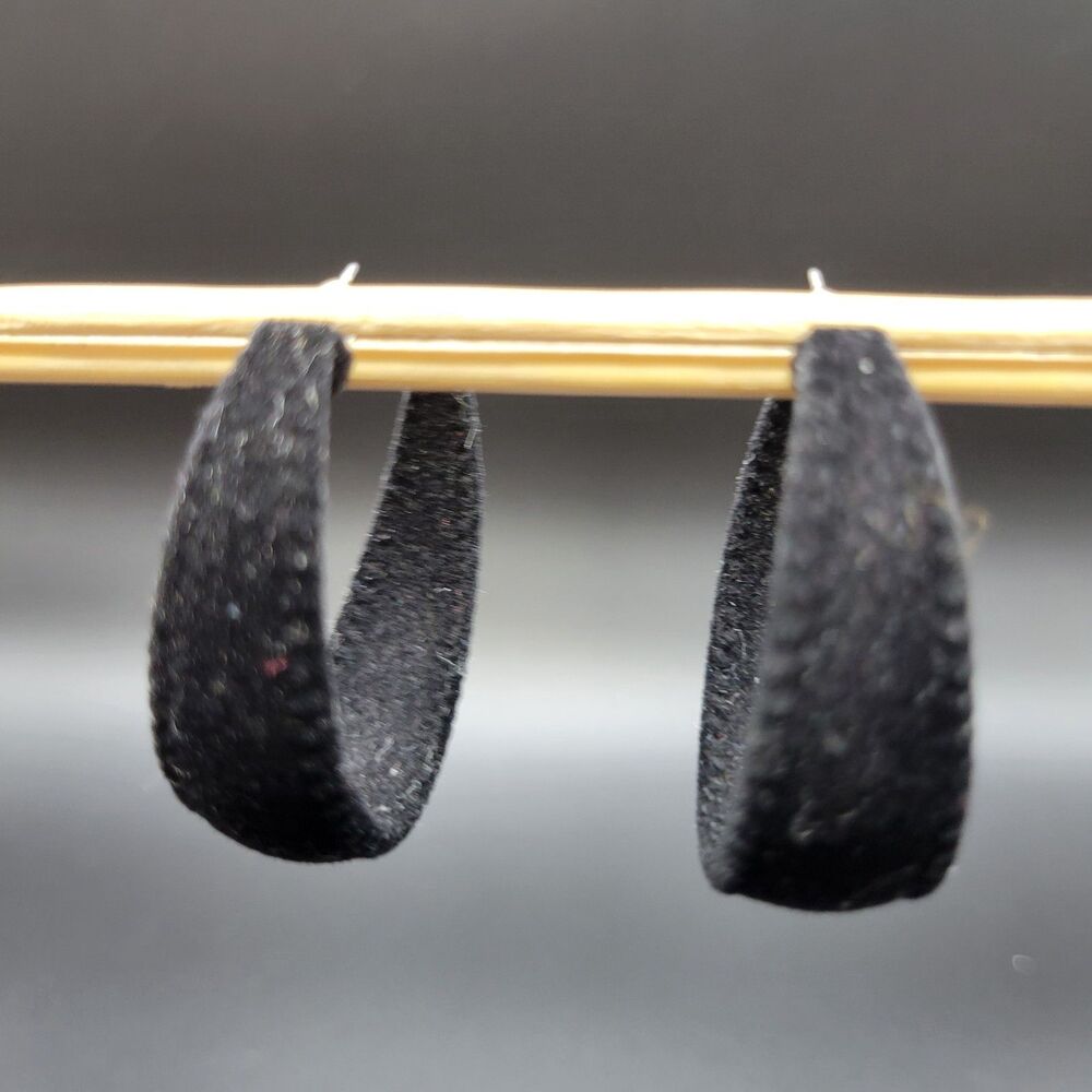 Medium Hoop Women Black Textured Velvet Retro Lightweight Earrings Gift Jewelry